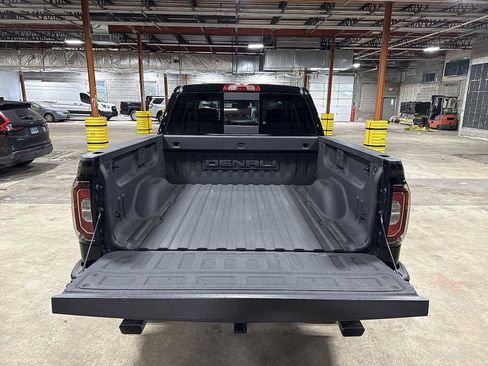 Used 2018 GMC Sierra 1500 Denali w/ Denali Ultimate Package image 11