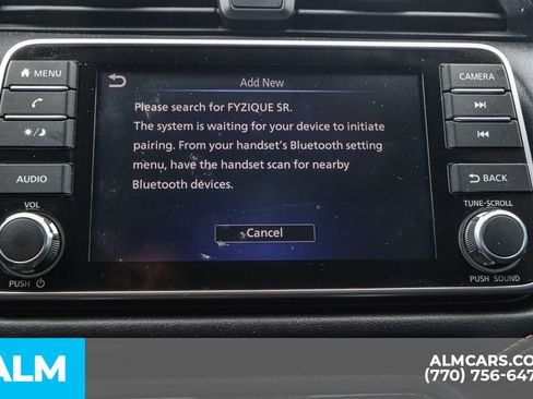 Used 2020 Nissan Versa SR w/ Convenience Package image 40