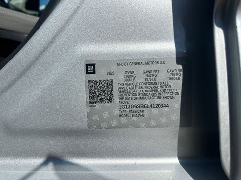 Used 2020 Chevrolet Sonic LT image 25