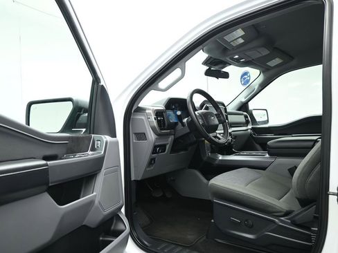 Certified 2025 Ford F150 XLT w/ Equipment Group 301A Standard image 9