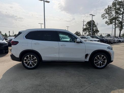 Certified 2024 BMW X5 xDrive40i w/ Premium Package AWD/4WD image 6