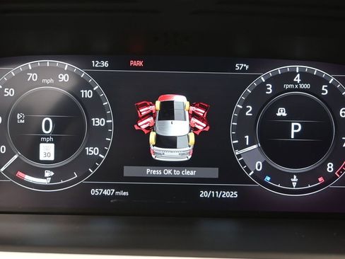 Used 2018 Land Rover Range Rover image 24