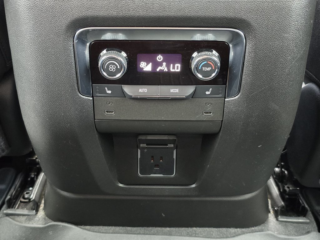 Certified 2025 Chevrolet Tahoe Premier AWD/4WD image 18