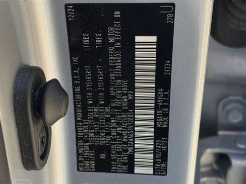 Used 2025 Toyota Corolla Cross LE image 22