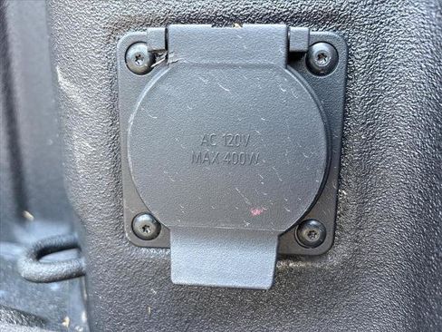 Certified 2025 GMC Sierra 2500 AT4X AWD/4WD image 22