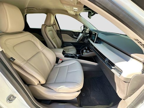 Used 2021 Lincoln Corsair FWD image 27