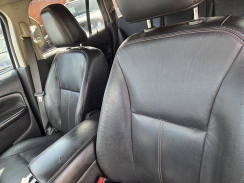 Used 2011 Ford Edge Limited w/ 301A Rapid Spec Order Code image 15