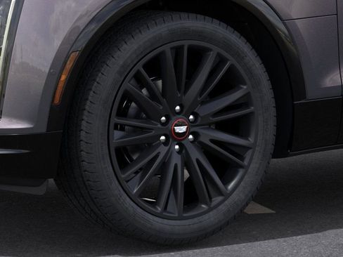 New 2025 Cadillac Lyriq Luxury image 9