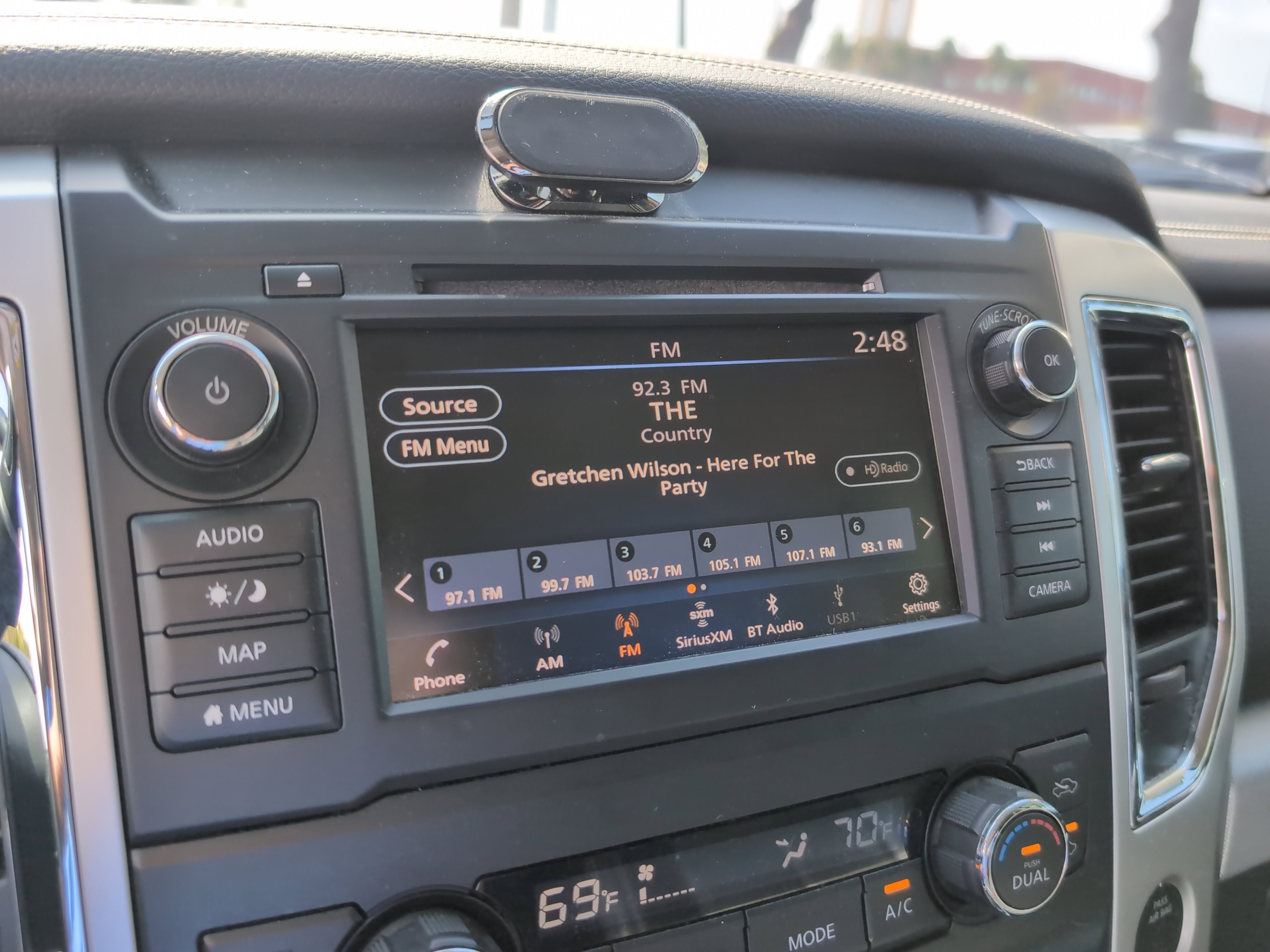 Used 2019 Nissan Titan PRO-4X w/ Pro-4x Convenience Package AWD/4WD image 13