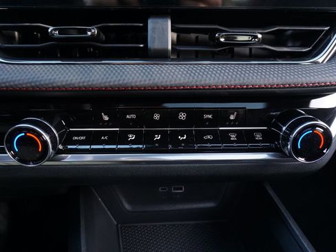 New 2026 Chevrolet Equinox RS image 16