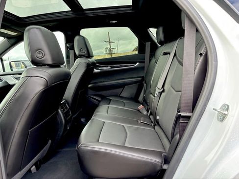 Used 2025 Cadillac XT5 Premium Luxury image 21