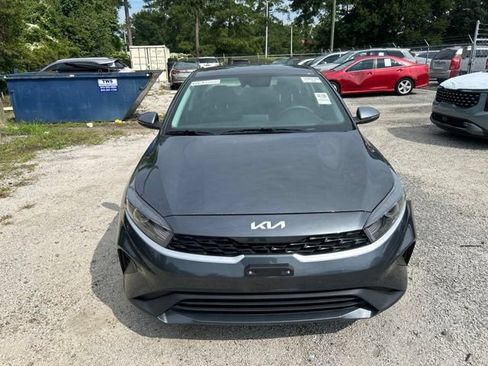 Used 2024 Kia Forte LXS w/ LXS Technology Package FWD image 2
