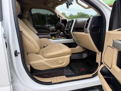 Used 2018 Ford F150 Lariat w/ Equipment Group 501A Mid AWD/4WD image 16