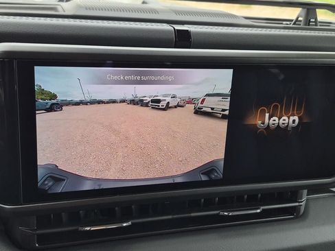 New 2026 Jeep Gladiator Sport AWD/4WD image 19