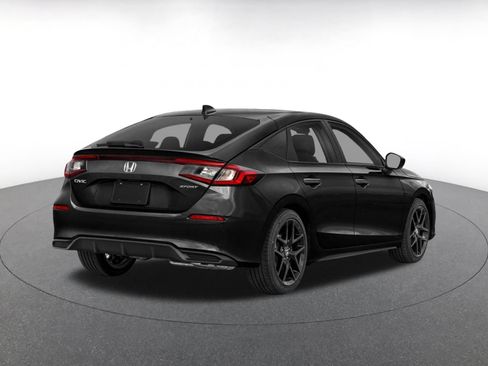 Used 2024 Honda Civic Sport image 2