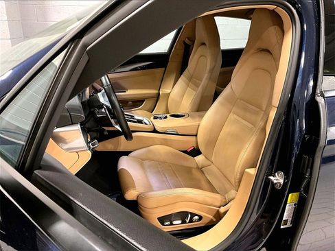 Certified 2019 Porsche Panamera 4 image 5