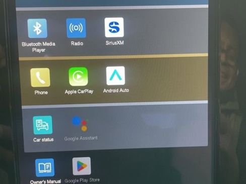 Certified 2023 Volvo XC40 B5 Plus w/ Driver Assist Package image 16