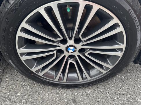 Used 2018 BMW 540i xDrive w/ Premium Package image 15