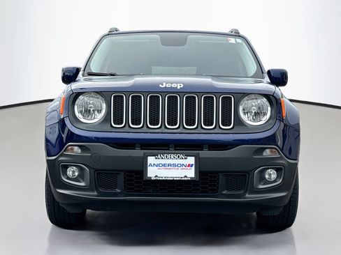 Used 2016 Jeep Renegade Latitude w/ Popular Equipment Group FWD image 2