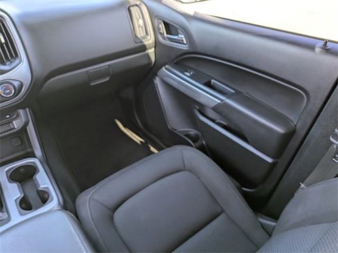 Used 2019 Chevrolet Colorado LT w/ Redline Special Edition image 16