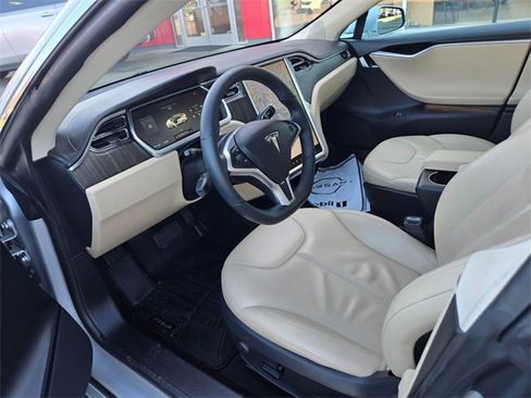Used 2013 Tesla Model S image 22