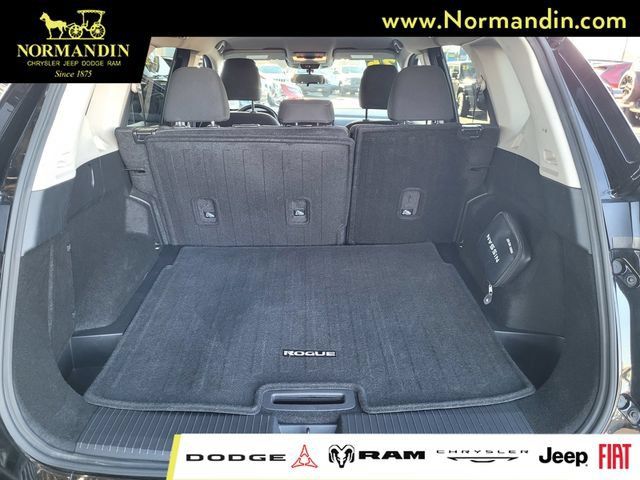 Used 2025 Nissan Rogue SV AWD/4WD image 19