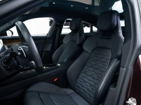 Used 2022 Audi e-tron GT Premium Plus image 16