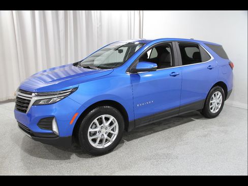 Certified 2024 Chevrolet Equinox LT FWD image 3