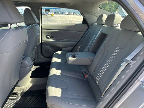 Certified 2024 Hyundai Elantra SEL w/ Convenience Package FWD image 10
