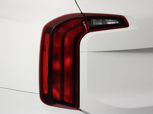 Used 2023 Kia Telluride S image 18