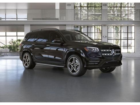 Used 2023 Mercedes-Benz GLS 580 4MATIC image 12