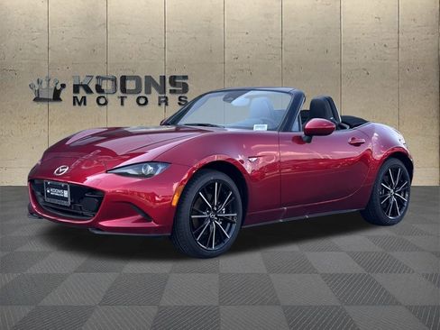New 2025 MAZDA MX-5 Miata Grand Touring image 1