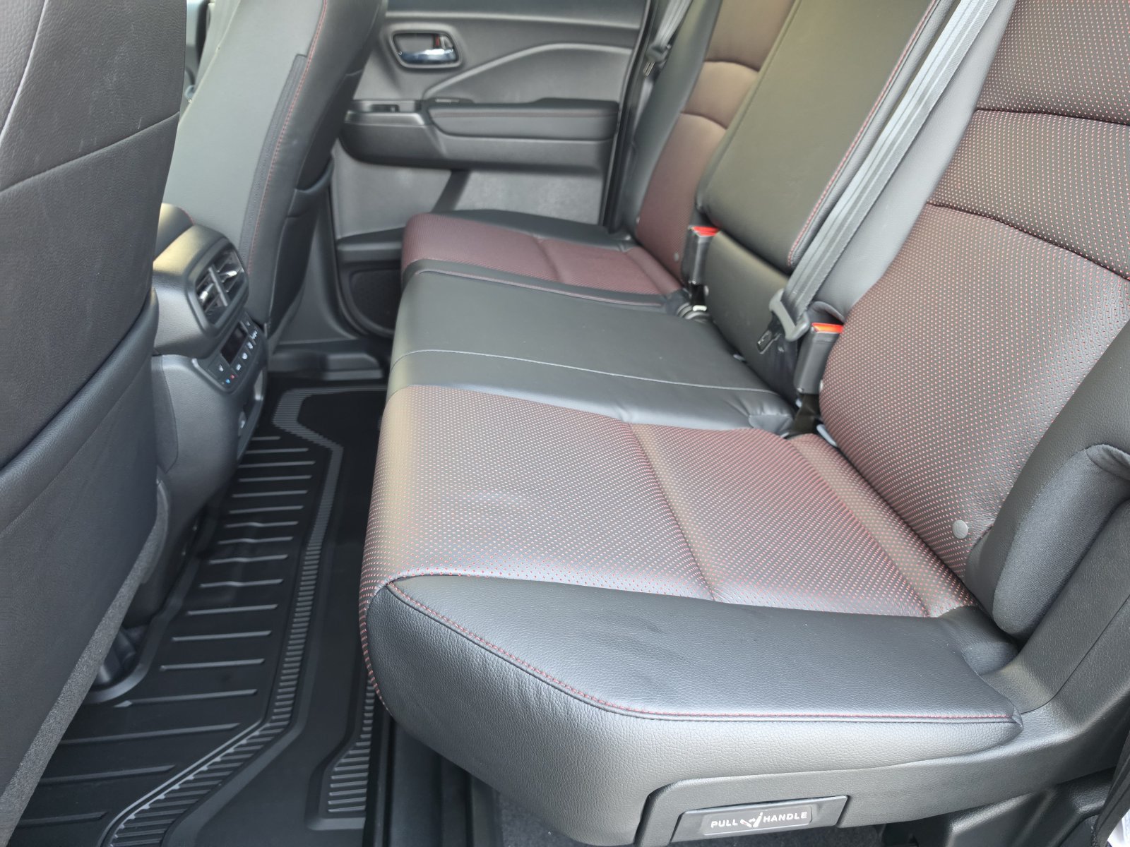 New 2026 Honda Ridgeline Black Edition image 12