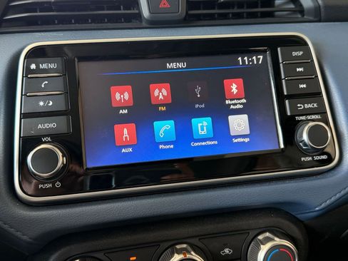 Used 2025 Nissan Versa SV FWD image 20