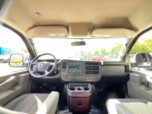Used 2025 GMC Savana 2500 w/ Driver Convenience Package RWD image 22