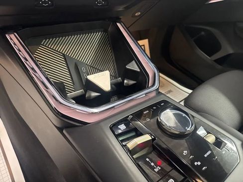 Used 2025 BMW X3 xDrive30i image 16