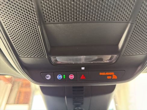 Used 2025 GMC Acadia Elevation image 59