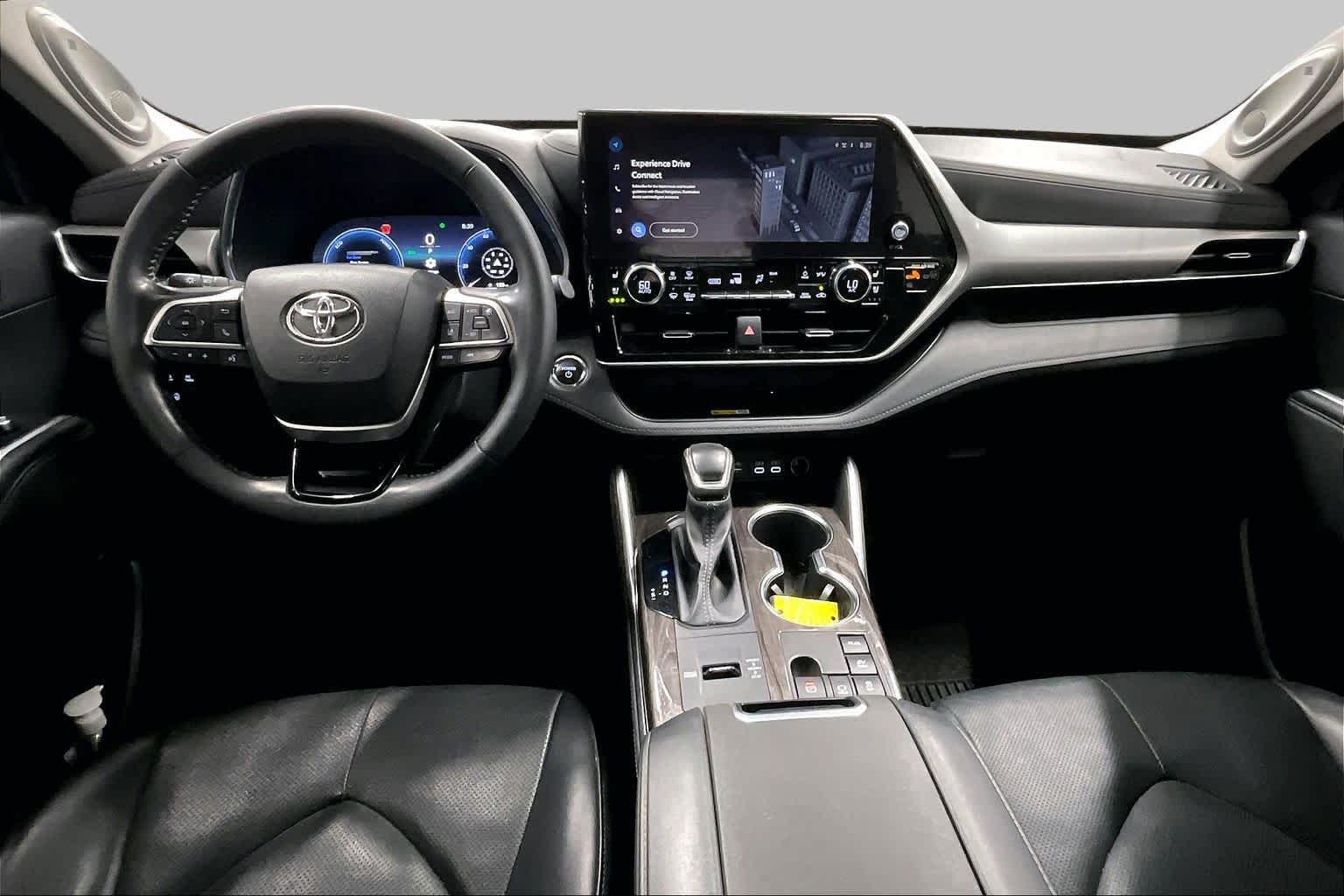 Used 2023 Toyota Highlander Platinum AWD/4WD image 15