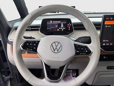 Used 2025 Volkswagen ID. Buzz 1st Edition RWD image 16