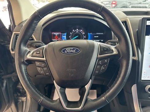 Used 2023 Ford Edge SEL image 18