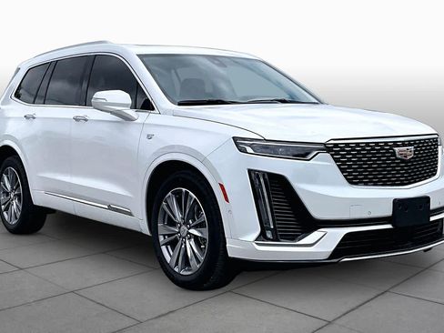 Used 2024 Cadillac XT6 Premium Luxury w/ Platinum Package AWD/4WD image 3