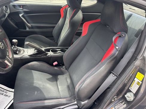 Used 2013 Scion FR-S image 9