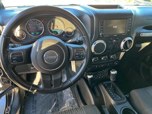 Used 2011 Jeep Wrangler Sahara image 25