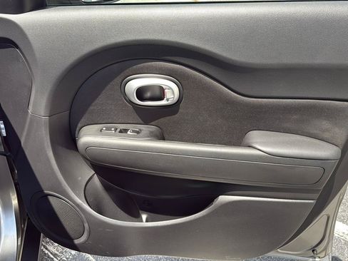Used 2018 Kia Soul w/ Convenience Package FWD image 13