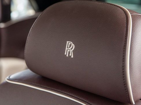 Used 2013 Rolls-Royce Ghost image 21