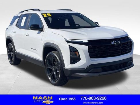 Used 2025 Chevrolet Equinox LT w/ Convenience Package II image 1