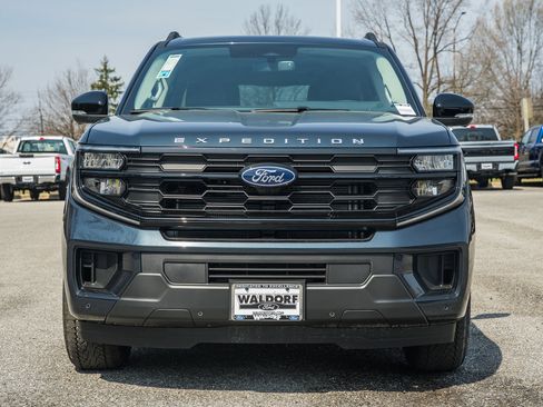 New 2026 Ford Expedition Max Active image 2