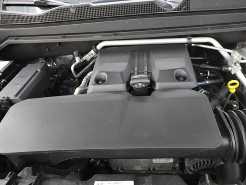 Used 2023 Chevrolet Colorado ZR2 w/ ZR2 Convenience Package III AWD/4WD image 21