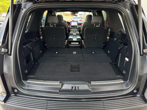 Used 2020 Lincoln Navigator Reserve w/ Luxury Package AWD/4WD image 24