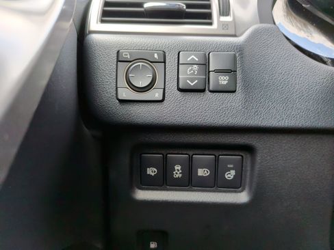 Used 2023 Lexus GX 460 Premium w/ Premium Package image 24